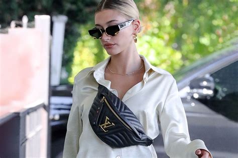 hailey bieber louis vuitton bag